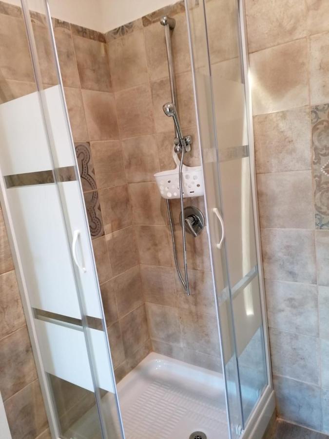 Il Casello Country House Parcheggio Gratuito شاكا المظهر الخارجي الصورة